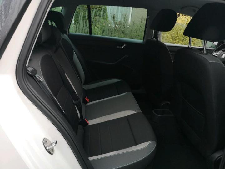 Photo 8 VIN: TMBEA6NH7G4550934 - SKODA RAPID SPACEBACK 