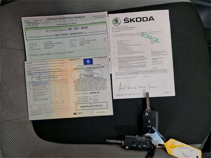 Photo 11 VIN: TMBEA6NJ0JZ120997 - SKODA FABIA 