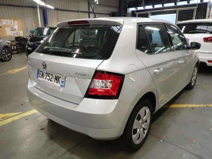 Photo 2 VIN: TMBEA6NJ1HZ167854 - SKODA FABIA 