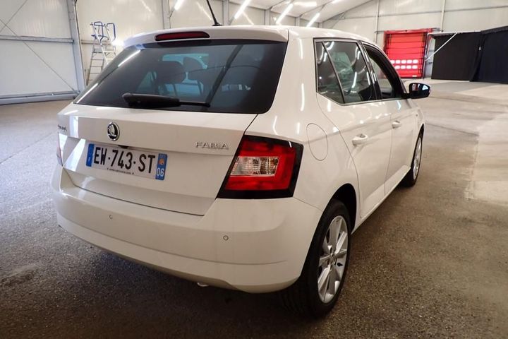 Photo 2 VIN: TMBEA6NJ2JZ169991 - SKODA FABIA 