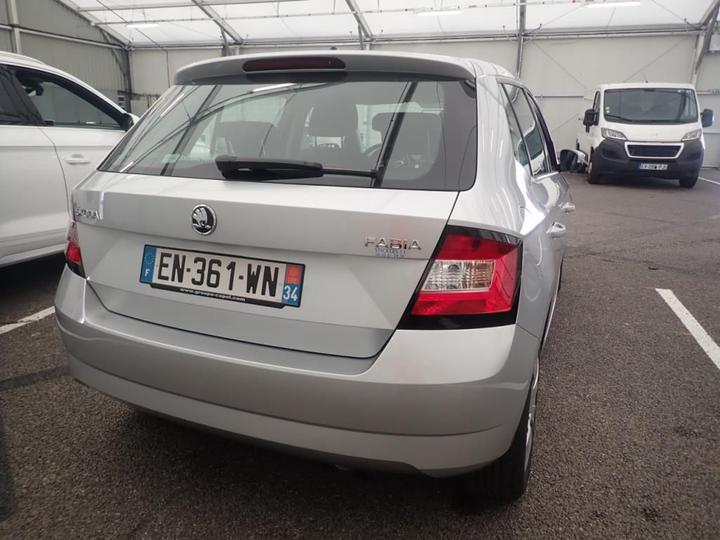 Photo 2 VIN: TMBEA6NJ3HZ190553 - SKODA FABIA 