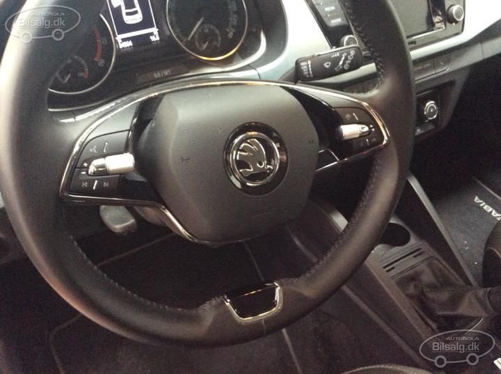 Photo 9 VIN: TMBEA6NJ3MZ010305 - SKODA FABIA 