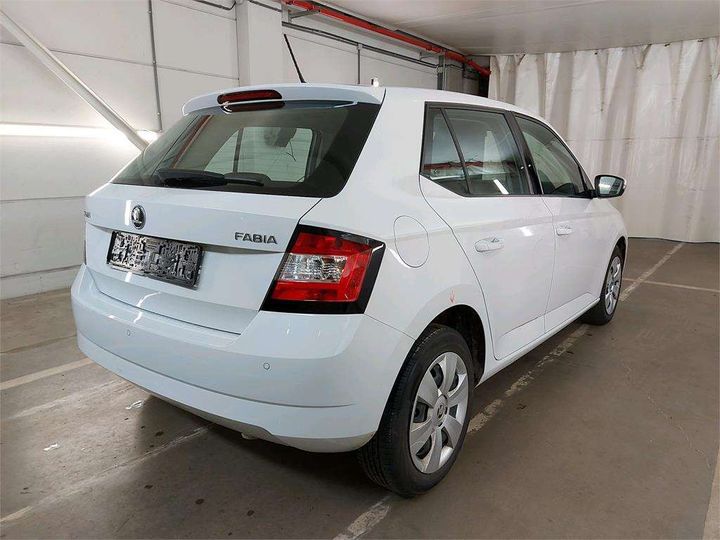 Photo 2 VIN: TMBEA6NJ7JZ019066 - SKODA FABIA 