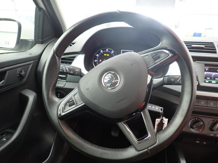 Photo 10 VIN: TMBEA6NJ8HZ167690 - SKODA FABIA 5P 