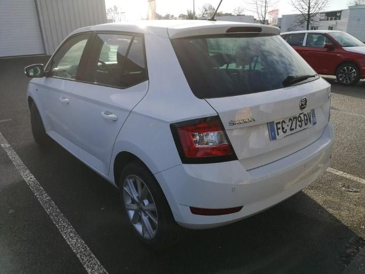 Photo 2 VIN: TMBEB6NJ0KZ030120 - SKODA FABIA 