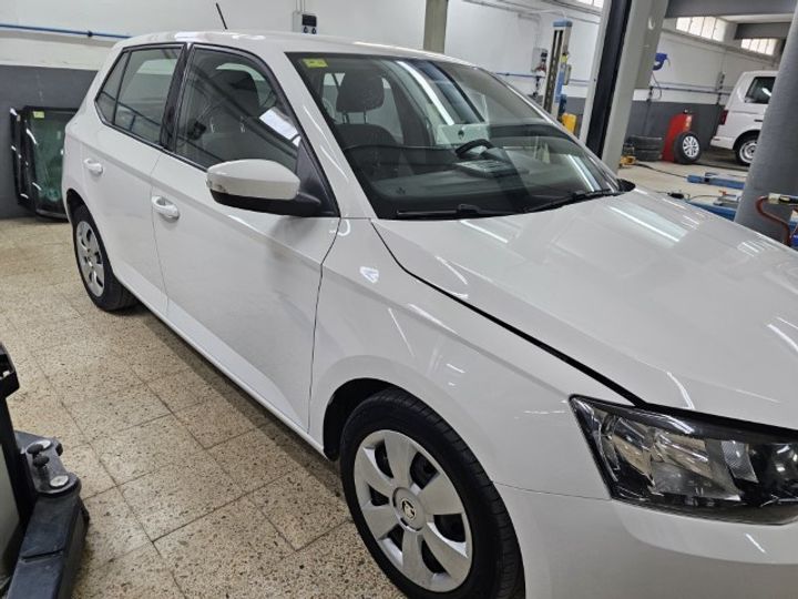 Photo 34 VIN: TMBEB6NJ1HZ173974 - SKODA FABIA 