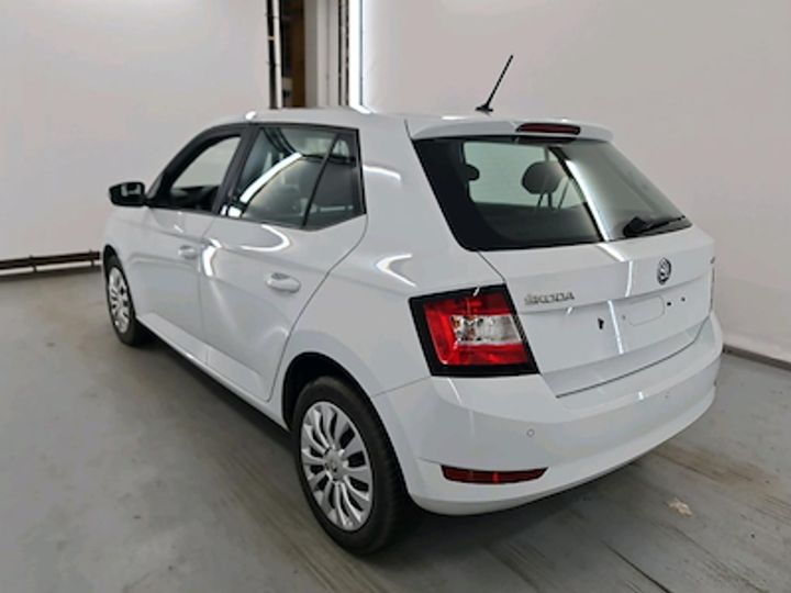 Photo 2 VIN: TMBEB6NJ2KZ175823 - SKODA FABIA 