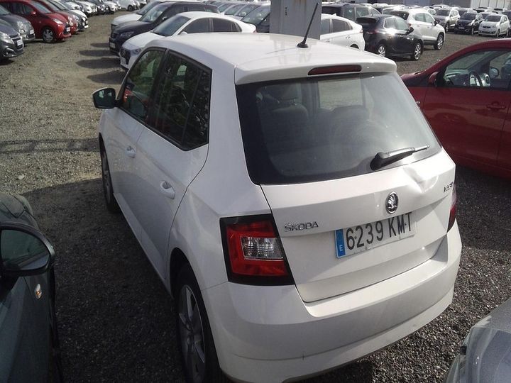 Photo 3 VIN: TMBEB6NJ3JZ195318 - SKODA FABIA 