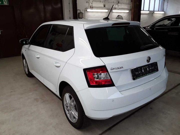 Photo 3 VIN: TMBEB6NJ6JZ200821 - SKODA FABIA 