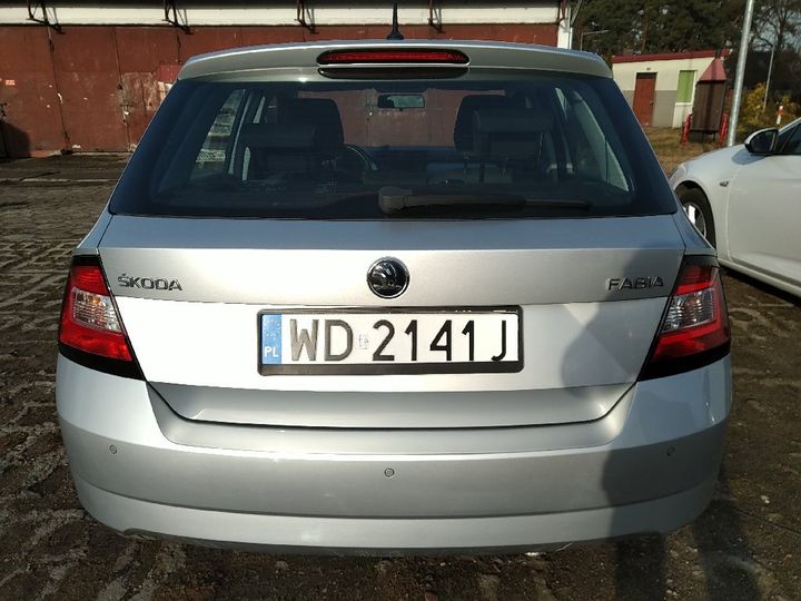 Photo 34 VIN: TMBEB6NJXHZ133117 - SKODA FABIA 