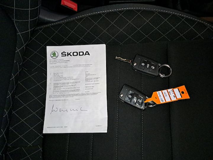 Photo 11 VIN: TMBEB6NJXKZ105020 - SKODA FABIA 