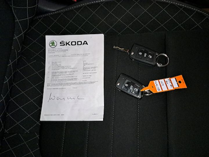 Photo 12 VIN: TMBEB6NJXKZ105020 - SKODA FABIA 