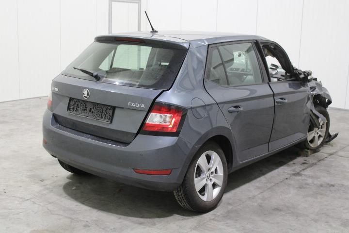 Photo 3 VIN: TMBEB6NJXKZ171860 - SKODA FABIA 