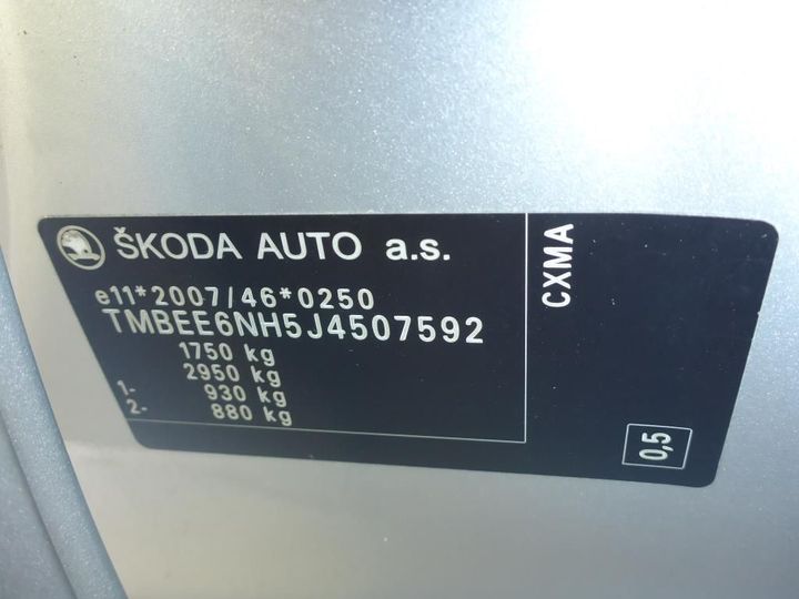 Photo 10 VIN: TMBEE6NH5J4507592 - SKODA RAPID 