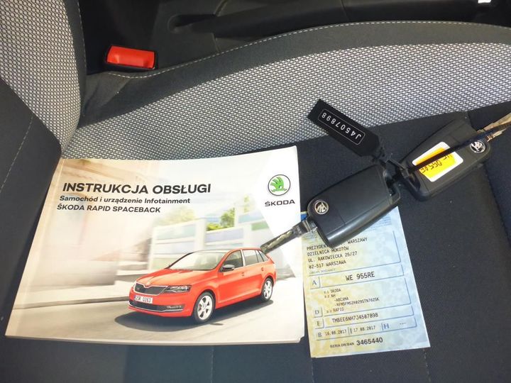 Photo 9 VIN: TMBEE6NH7J4507898 - SKODA RAPID 