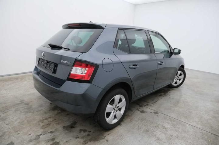 Photo 2 VIN: TMBEJ6NJ2HZ010060 - SKODA FABIA 