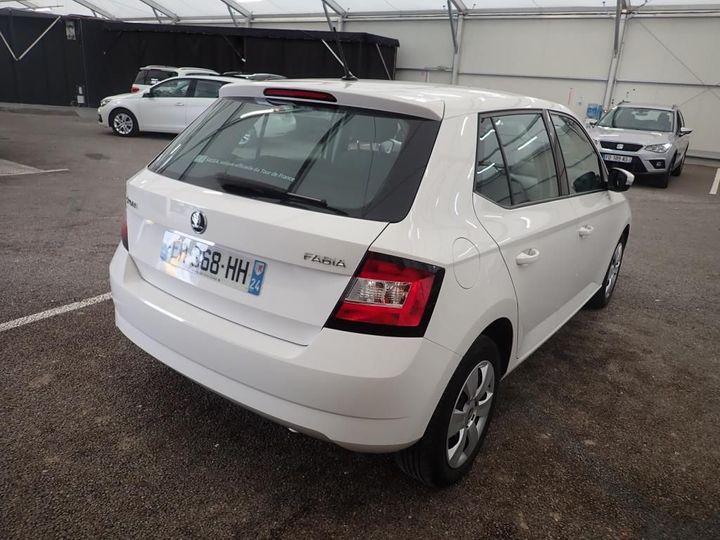 Photo 2 VIN: TMBEJ6NJ4HZ113951 - SKODA FABIA 