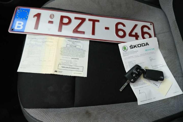 Photo 4 VIN: TMBEJ6NJ9HZ068201 - SKODA FABIA 