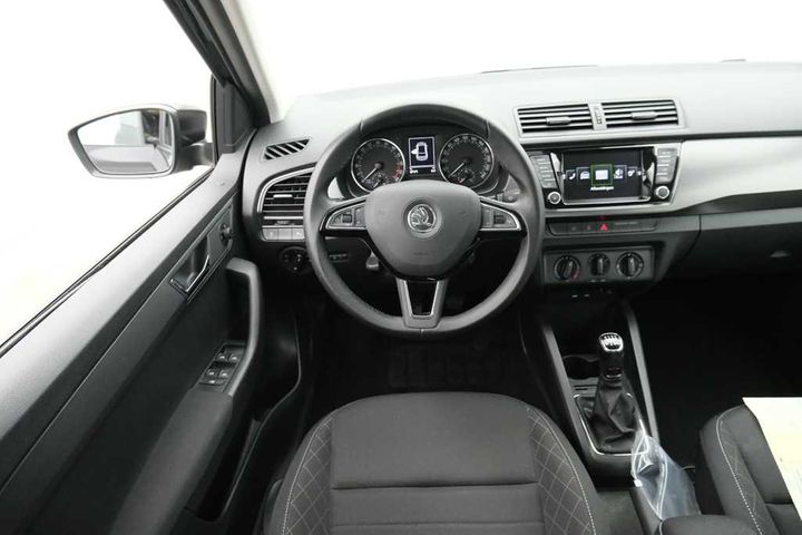 Photo 9 VIN: TMBEJ6NJ9HZ153720 - SKODA FABIA 