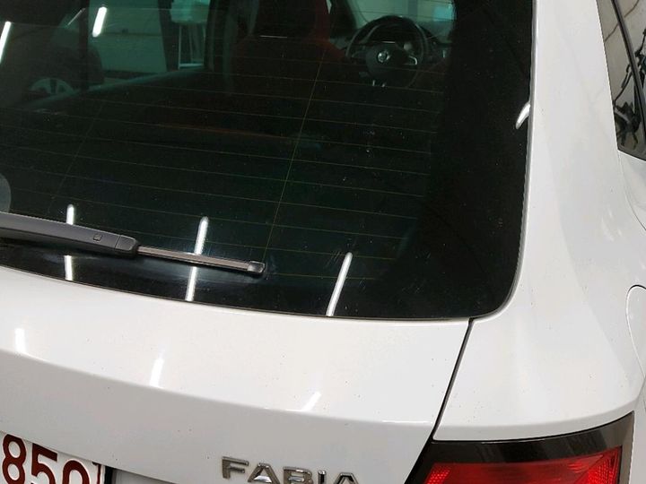 Photo 17 VIN: TMBEJ6NJXJZ042115 - SKODA FABIA 