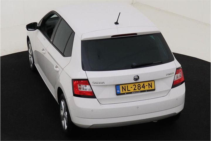 Photo 4 VIN: TMBEM6NJ0HZ097271 - SKODA FABIA 