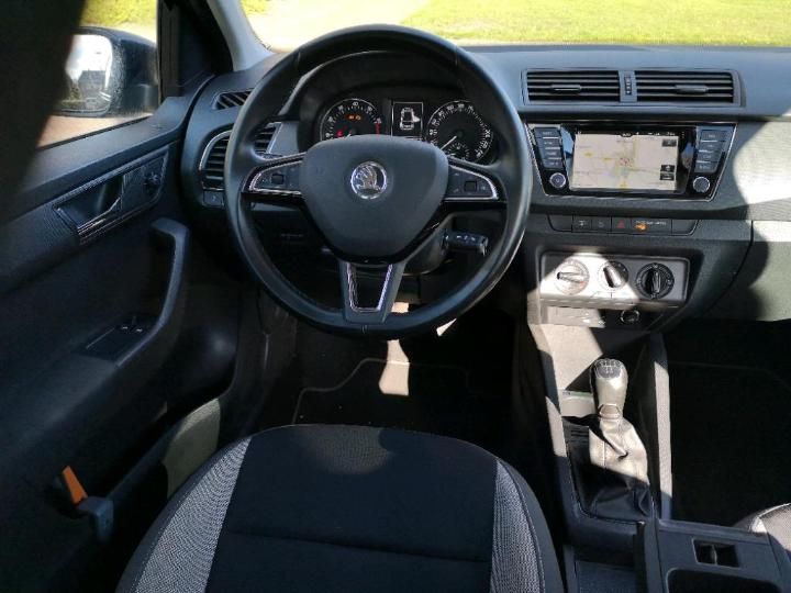 Photo 6 VIN: TMBEM6NJ3HZ165577 - SKODA FABIA 