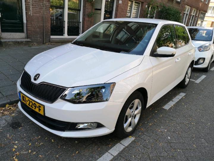 Photo 1 VIN: TMBEM6NJ7HZ055700 - SKODA FABIA 