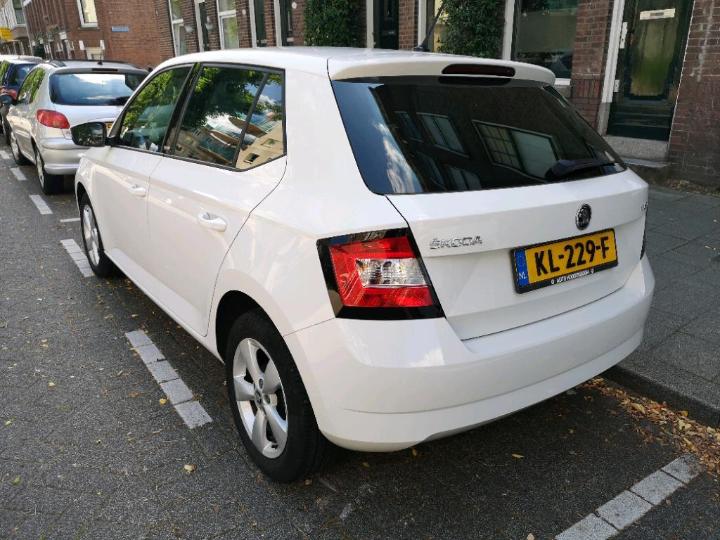 Photo 4 VIN: TMBEM6NJ7HZ055700 - SKODA FABIA 