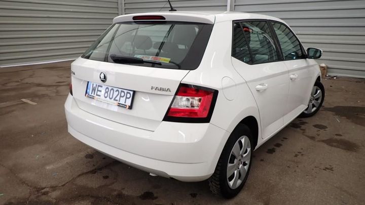 Photo 2 VIN: TMBEM6NJXHZ185793 - SKODA FABIA 