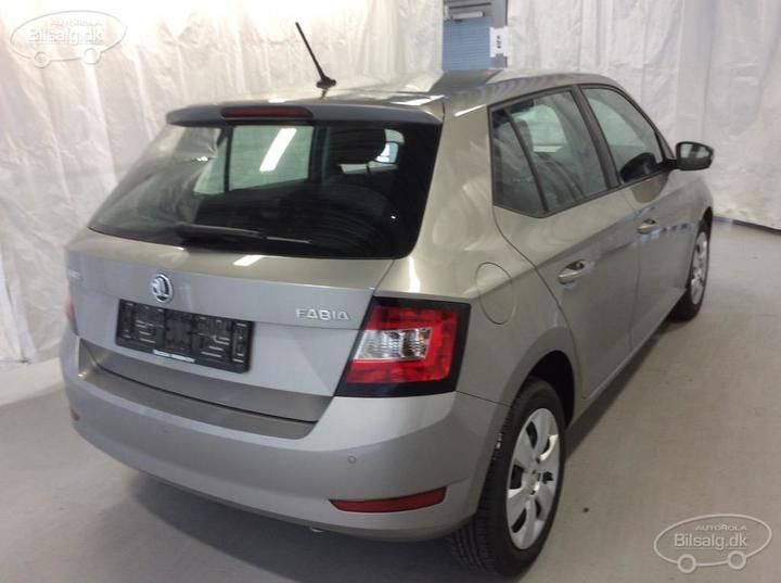 Photo 13 VIN: TMBEP6NJ2KZ139891 - SKODA FABIA 