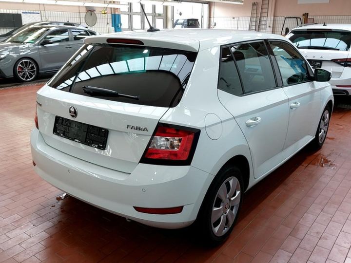 Photo 1 VIN: TMBEP6NJ3KZ136384 - SKODA FABIA 