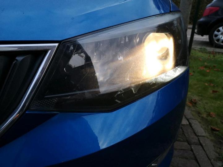 Photo 11 VIN: TMBEP6NJ6JZ031644 - SKODA FABIA 