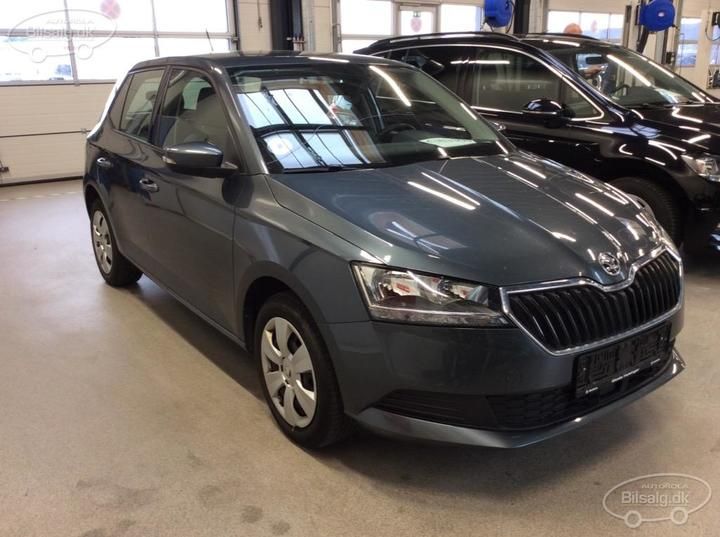 Photo 2 VIN: TMBER6NJ0KZ135400 - SKODA FABIA 