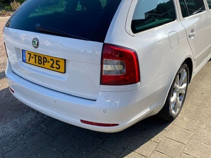 Photo 3 VIN: TMBGK61Z2B2048129 - SKODA OCTAVIA 