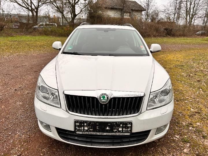 Photo 4 VIN: TMBGT61Z3A2091115 - SKODA OCTAVIA 