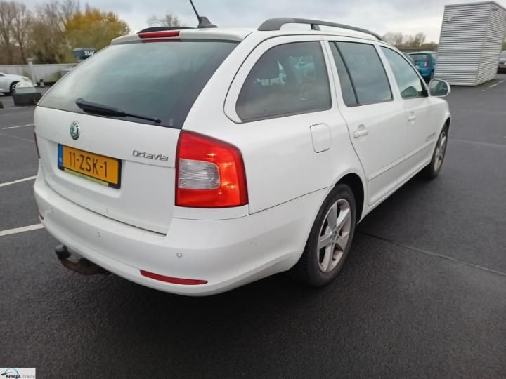 Photo 4 VIN: TMBHT61Z8D2043554 - SKODA OCTAVIA 