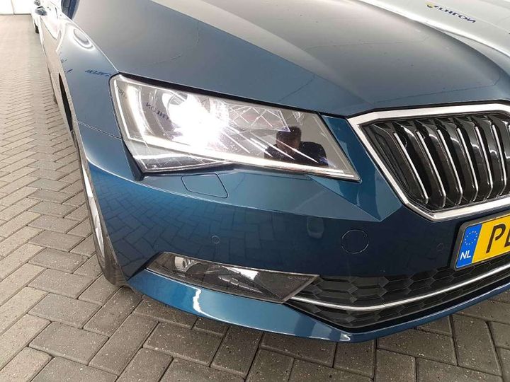 Photo 15 VIN: TMBJA9NPXH7557951 - SKODA SUPERB 