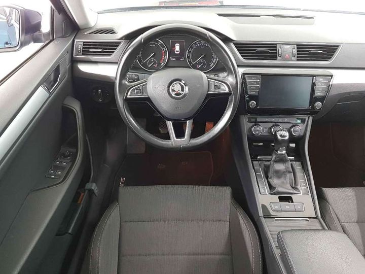 Photo 7 VIN: TMBJA9NPXH7557951 - SKODA SUPERB 