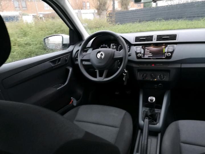 Photo 6 VIN: TMBJB6NJ0KZ038765 - SKODA FABIA 