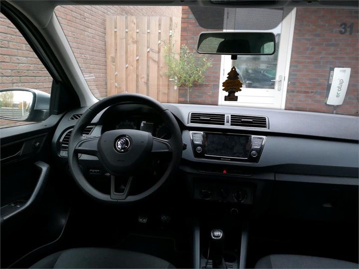 Photo 6 VIN: TMBJB6NJ6KZ047597 - SKODA FABIA COMBI 