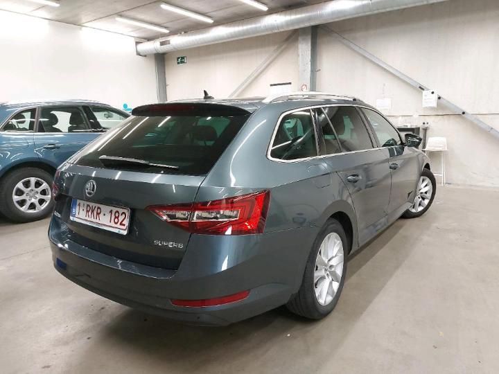 Photo 2 VIN: TMBJB7NPXH7519525 - SKODA SUPERB 