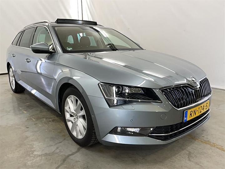 Photo 2 VIN: TMBJB9NP0J7555726 - SKODA SUPERB 