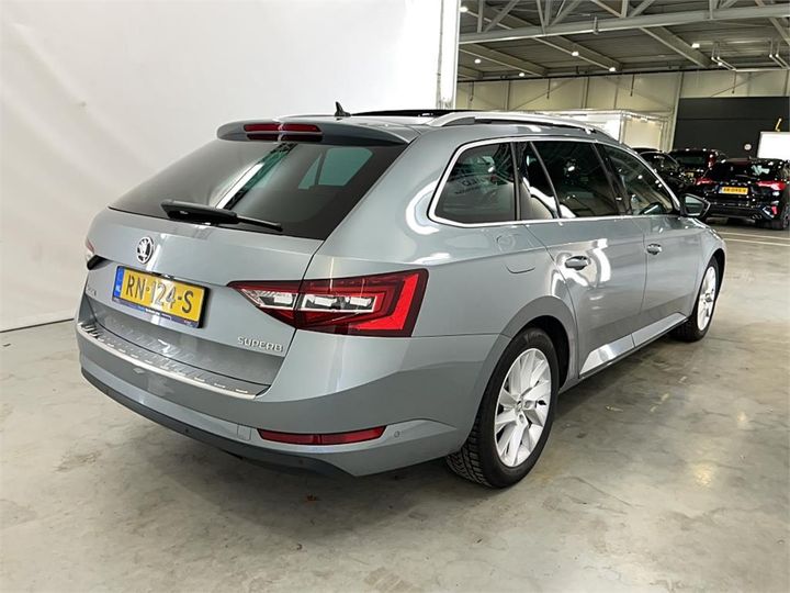 Photo 4 VIN: TMBJB9NP0J7555726 - SKODA SUPERB 