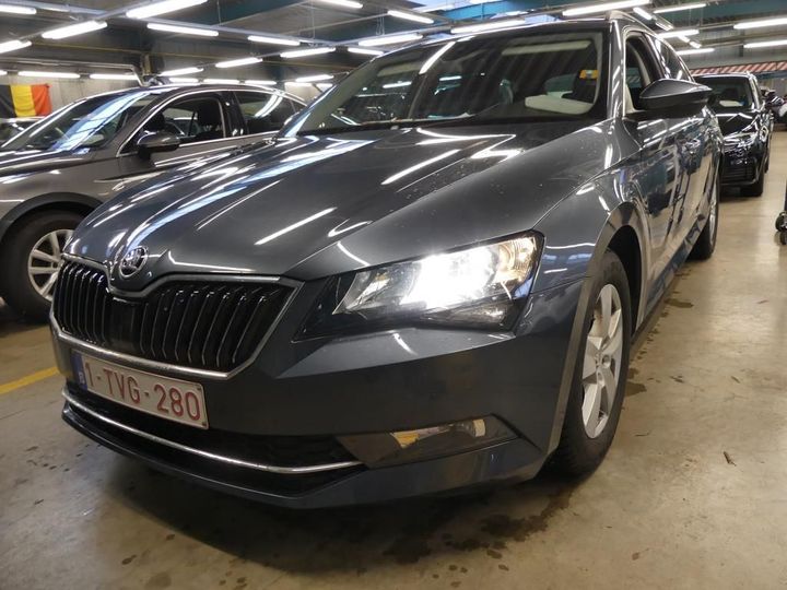 Photo 1 VIN: TMBJB9NP0J7567813 - SKODA SUPERB 