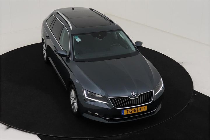 Photo 2 VIN: TMBJB9NP1J7589562 - SKODA SUPERB 