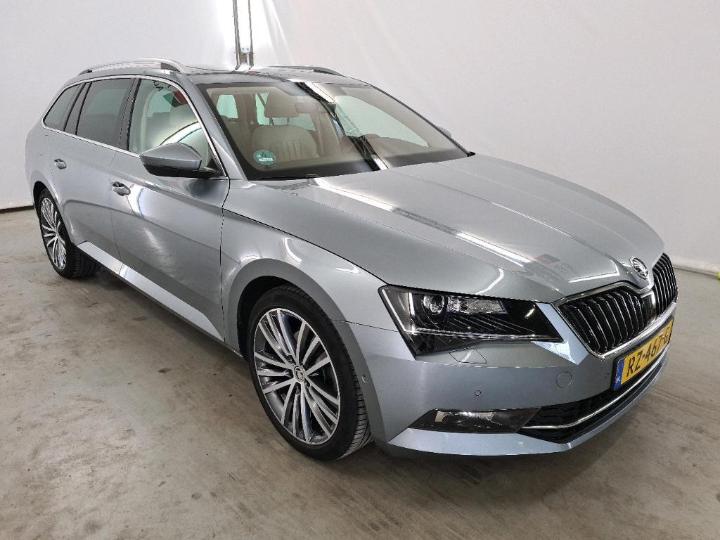 Photo 2 VIN: TMBJB9NP2J7567327 - SKODA SUPERB 