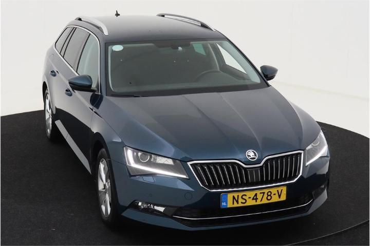 Photo 2 VIN: TMBJB9NP4H7538423 - SKODA SUPERB COMBI 