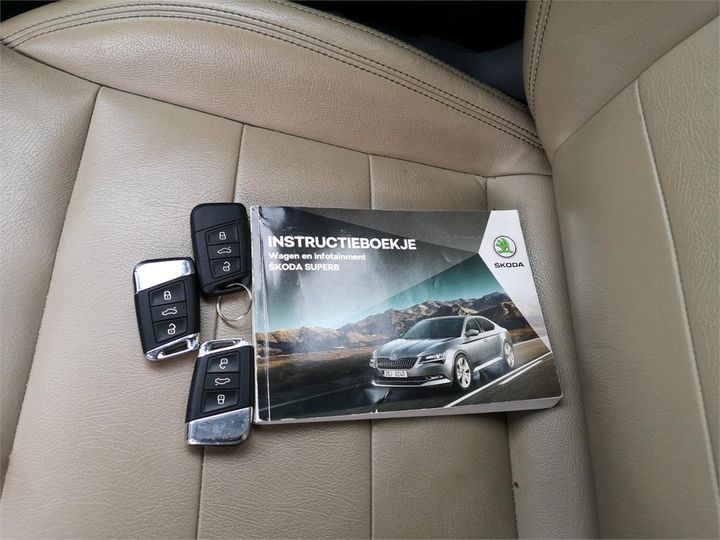 Photo 14 VIN: TMBJB9NP4J7515598 - SKODA SUPERB 