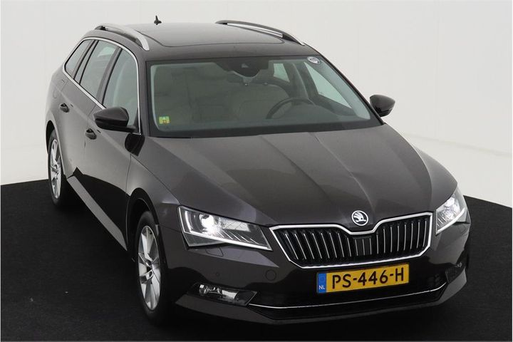 Photo 2 VIN: TMBJB9NP4J7515598 - SKODA SUPERB 