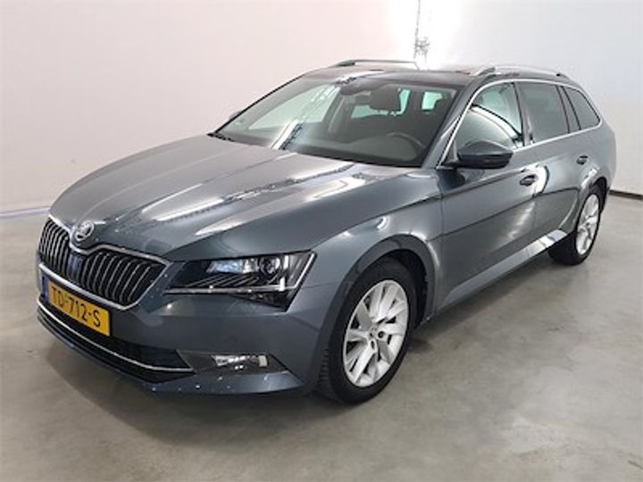 Photo 1 VIN: TMBJB9NP4J7592939 - SKODA SUPERB 